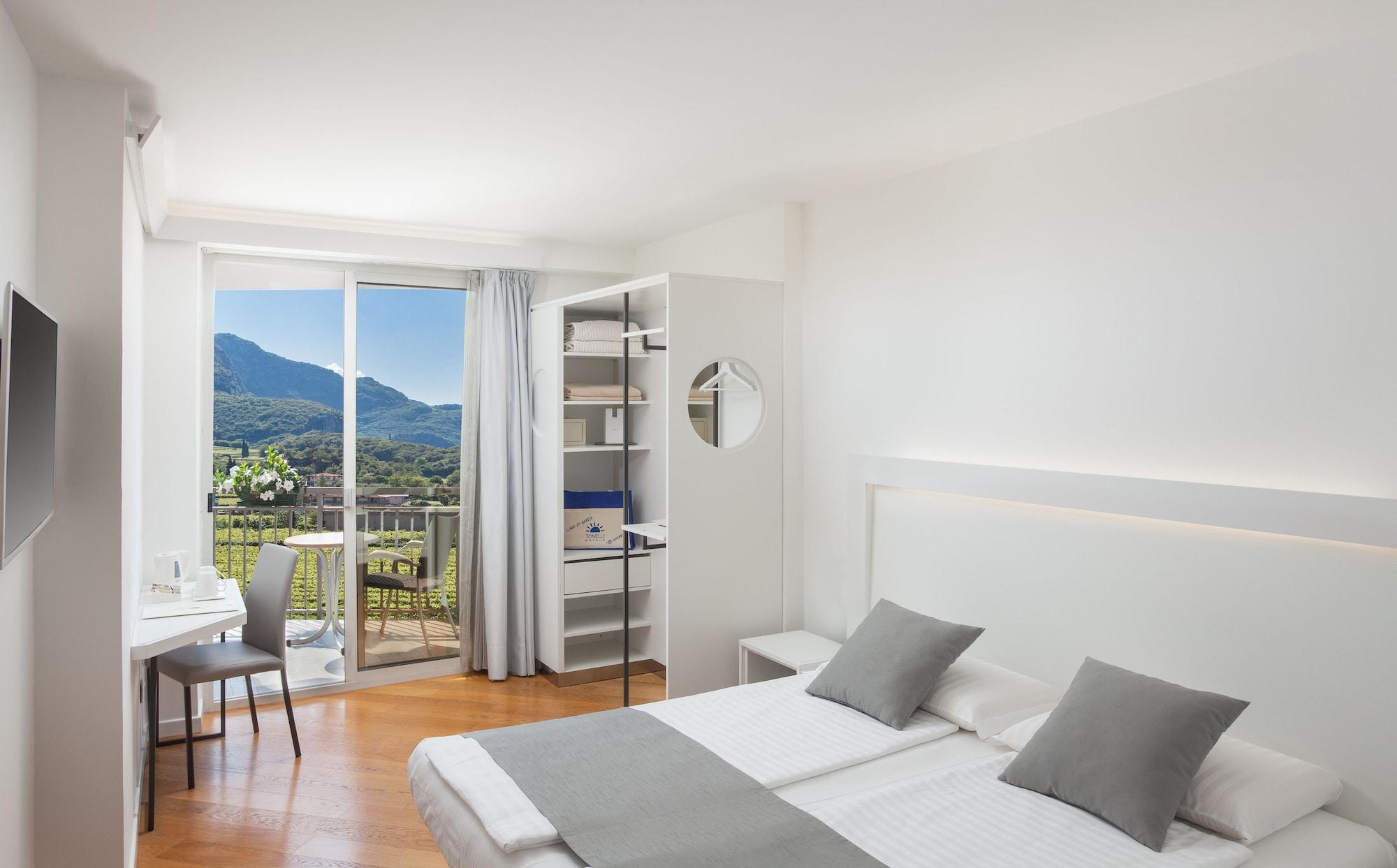 Hotel Continental - Tonelli Hotels トルボレ エクステリア 写真