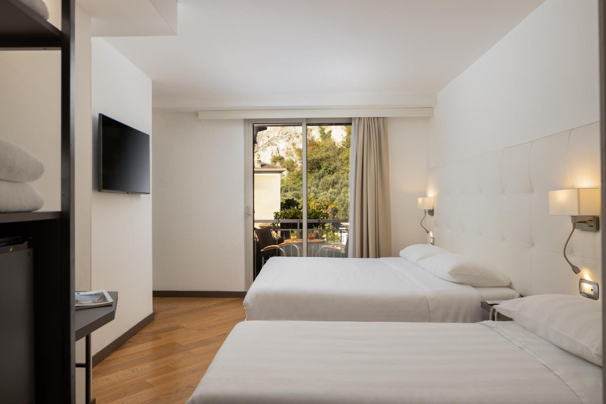 Hotel Continental - Tonelli Hotels トルボレ エクステリア 写真